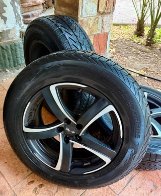 4 Llantas con Neumáticos Winterrac 4Xtreme