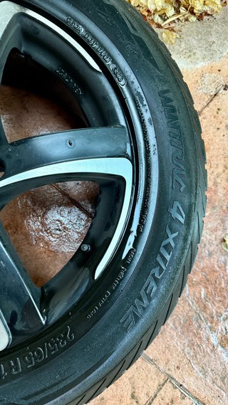 4 Llantas con Neumáticos Winterrac 4Xtreme