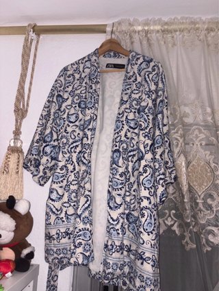 Kimono Zara Paisley Azul Blanco Talla Única