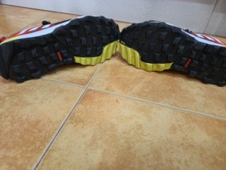 Zapatillas Adidas TR8 Kanadia Negras Rojas