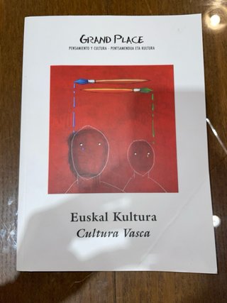 Revista Grand Place: pensamiento y cultura.