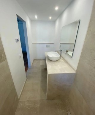 Albañil en Girona