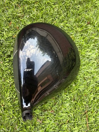 Driver Titleist GT2 10º. KBS tour stiff