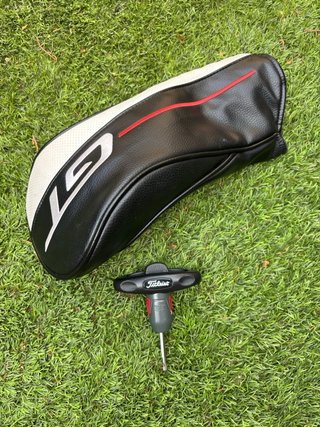 Driver Titleist GT2 10º. KBS tour stiff