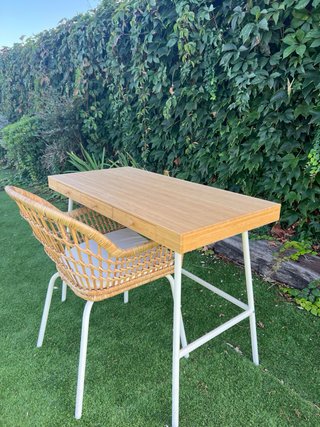 Silla de ratán con cojín