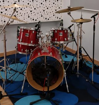 Batería Yamaha OakCustom + Zildjian Z + Pearl