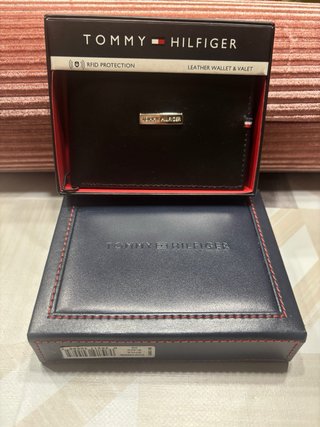 Cartera Tommy Hilfiger Negra RFID