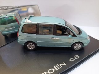 Maqueta Citroën C8 escala 1/43 Norev
