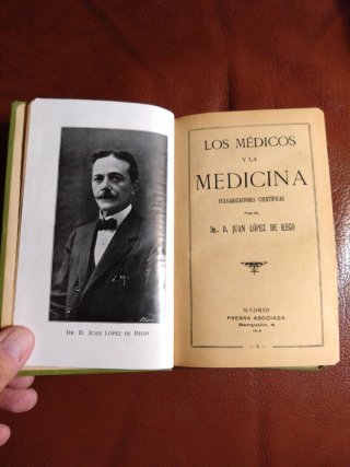 LIBROS DE TEMÁTICA MÉDICA - E 4