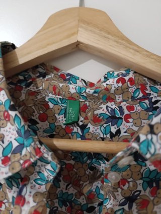 Camisa floral United Colors of Benetton