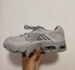 T45 Nike Air Max Moto 2K
