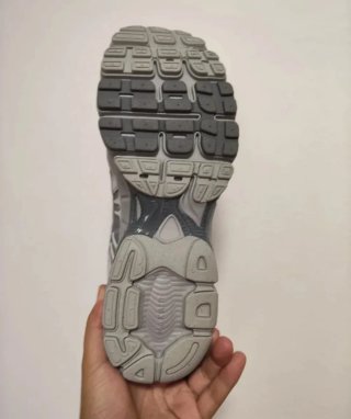 T45 Nike Air Max Moto 2K