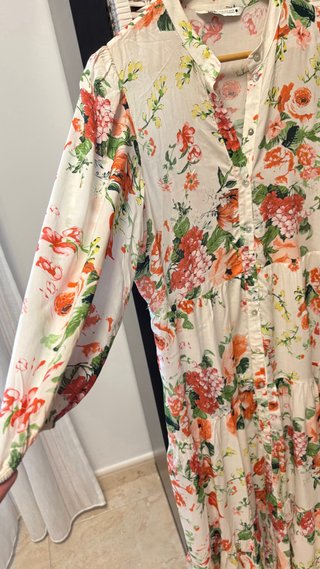 Vestido largo estampado floral Zara