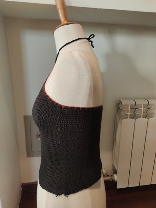 Top halter de crochet bordado Mango t. M negro