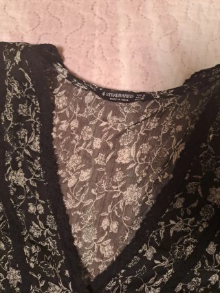 Blusa Stradivarius floral manga larga