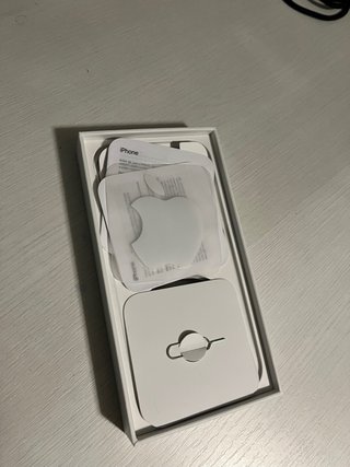 iPhone 13 Apple