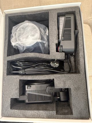Zhiyun Molus G300 COB Light