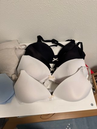 Sujetadores de lactancia beige y azul
