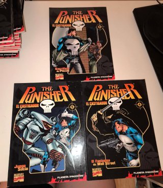 Colección comics Punisher a 2'15€ cada uno.