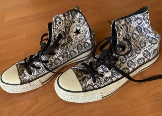 Converse gótica heavy ozzy