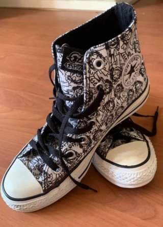 Converse gótica heavy ozzy