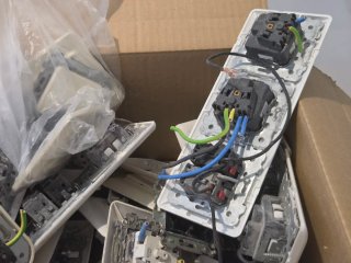 Lote mecanismos eléctricos variados 25A etc