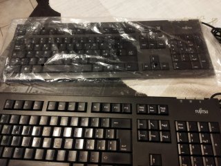 2 Tastiere Fujitsu KB 400