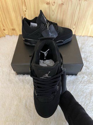 Air Jordan Retro 4 Negras