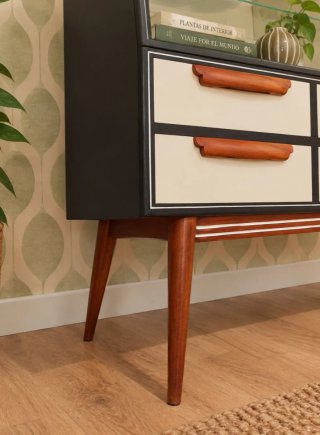 VITRINA MID CENTURY.
