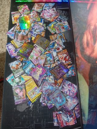 +80 Cartas Pokémon