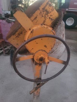 Hormigonera Torgar electrica Trifásica 400L