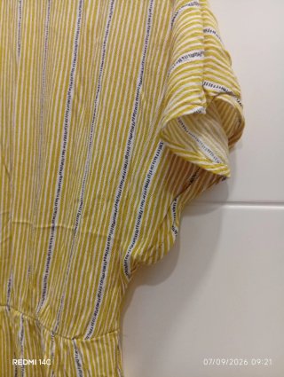 Vestido largo amarillo de verano