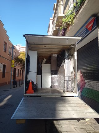 ¿TE CAMBIAS DE CASA ? NOSOTROS TE AYUDAMOS