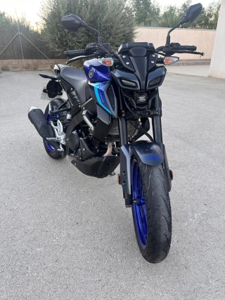 Yamaha MT-125 Azul y Negra