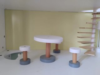 Casita de madera para muñecas