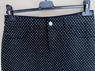 Minifalda negra con pedrería Talla L