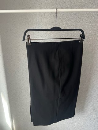 Falda midi negra MANGO Talla S