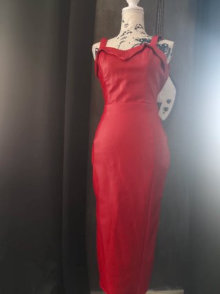 Vestido Deadly Dames Micheline Pitt Rojo