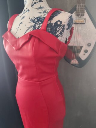 Vestido Deadly Dames Micheline Pitt Rojo