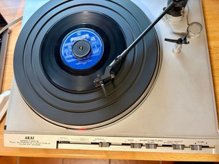 Tocadiscos AKAI Direct Drive