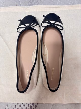Manoletinas Primark beige y negras