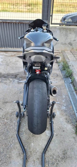 Yamaha YZF R6R 2010 Negra