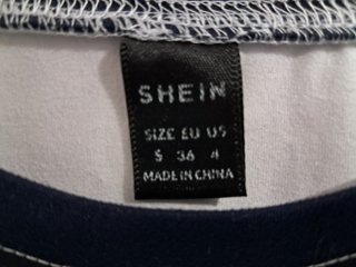 Crop top manga larga SHEIN Hawaii Beach
