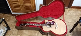 Epiphone EJ-200SCE Jumbo Guitarra Electroacústica