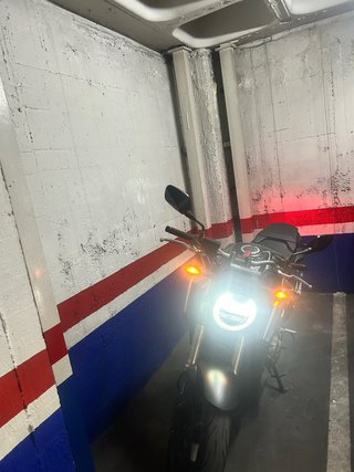 Honda CB650R Negra/Gris