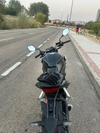 Honda CB650R Negra/Gris