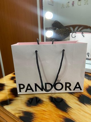 Anillo Pandora Bella y Bestia Rosa Roja
