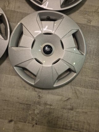 Tapacubos Ford Transit 2018-2026 16 inch