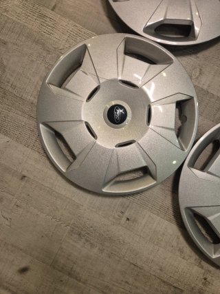 Tapacubos Ford Transit 2018-2026 16 inch
