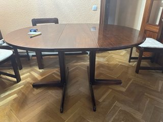 Mesa comedor redonda y 5 sillas